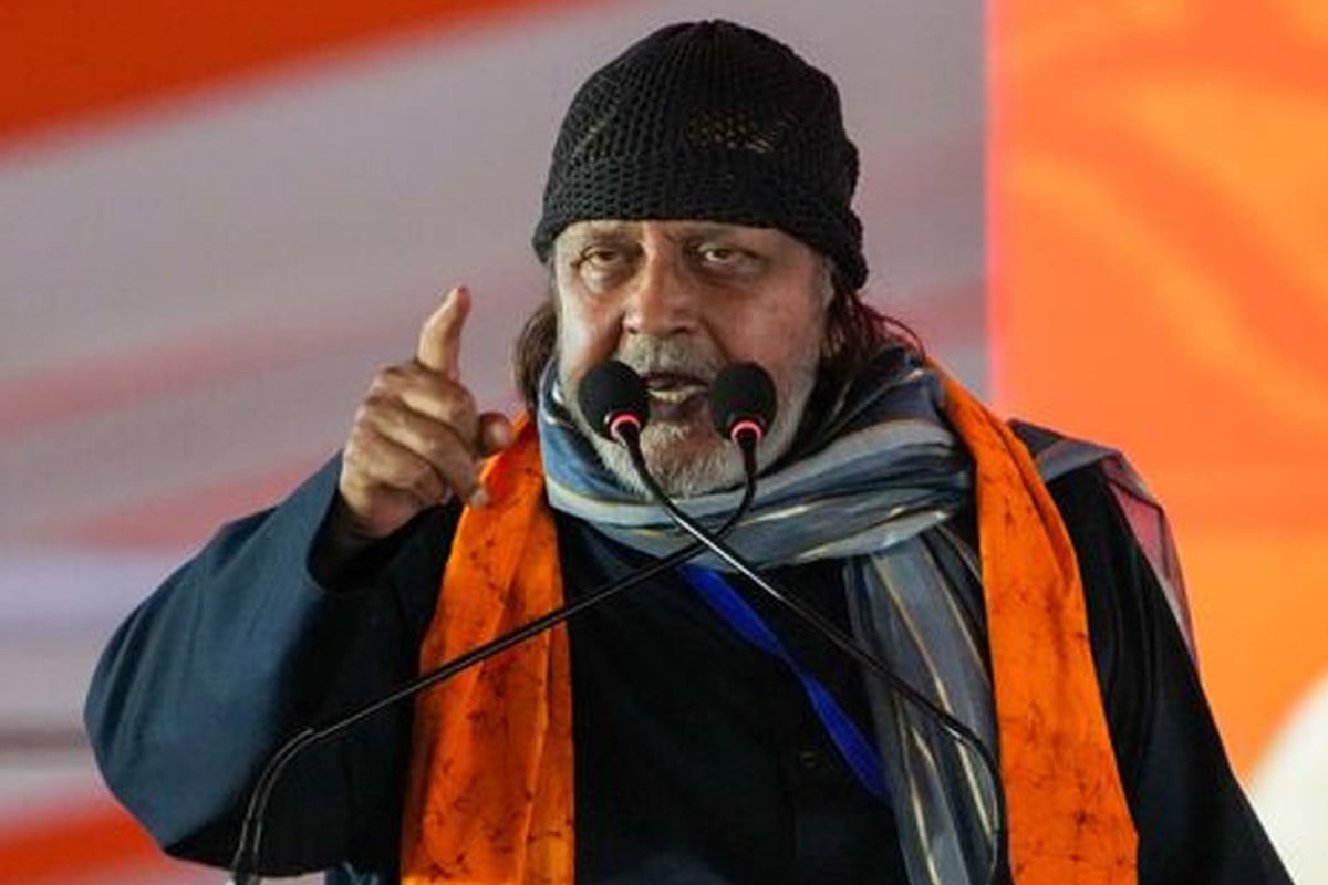 পাকিস্তানের যুদ্ধের হুমকির জবাবে মিঠুন চক্রবর্তীর বিস্ফোরক মন্তব্য!