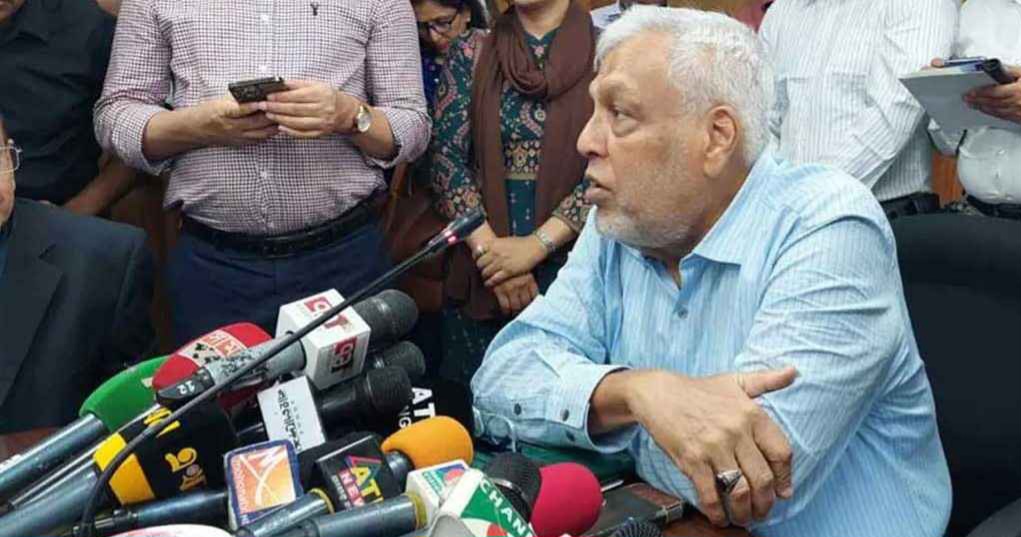 সৌর বিদ্যুৎ প্রসারে বিতরণ কোম্পানিগুলোকে দুষলেন উপদেষ্টা ফাওজুল কবির