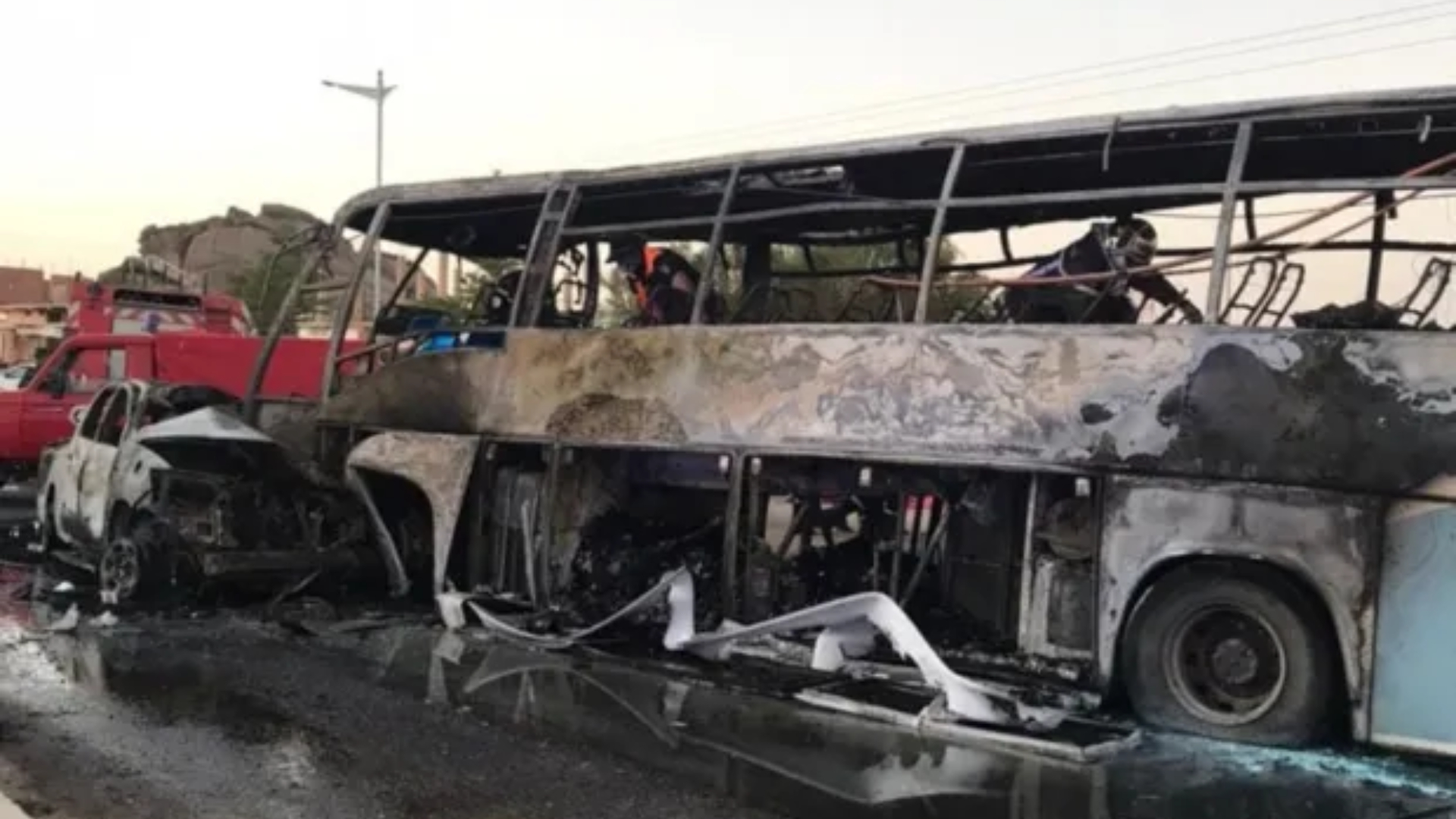 আলজেরিয়ায় ভয়াবহ সড়ক দুর্ঘটনা, নিহত ৩৪