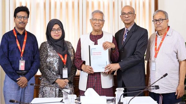 8f781e10effa690547518eccc9aa653122d34e866d7a16f955143d1a3f2b626c.0