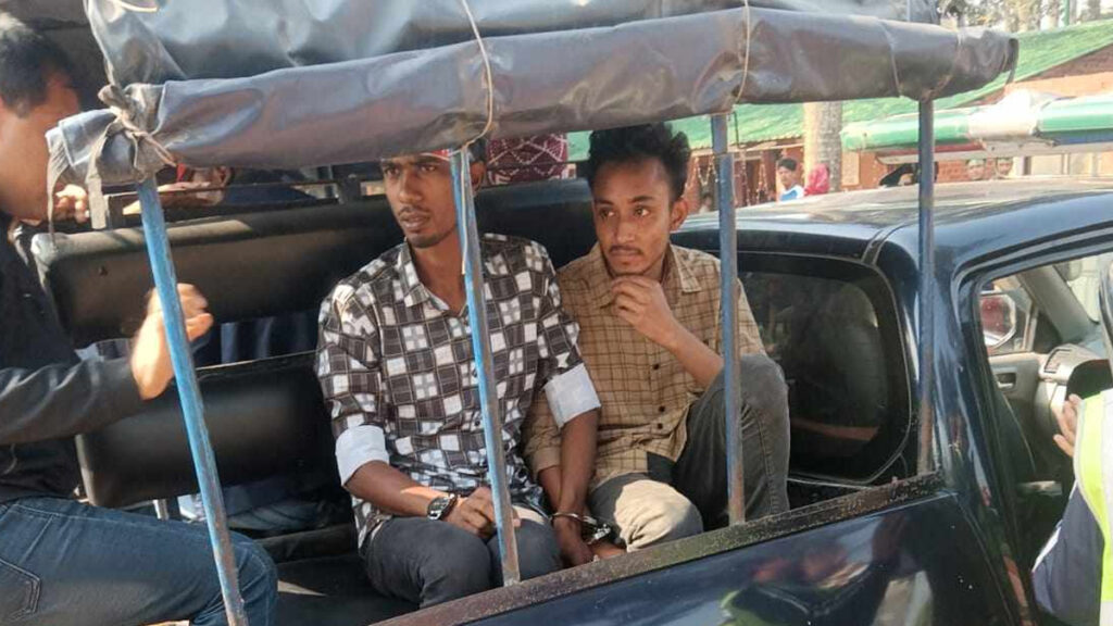 জাতীয় স্মৃতিসৌধে শ্রদ্ধা জানাতে এসে আওয়ামী লীগ নেতাসহ আটক ৭