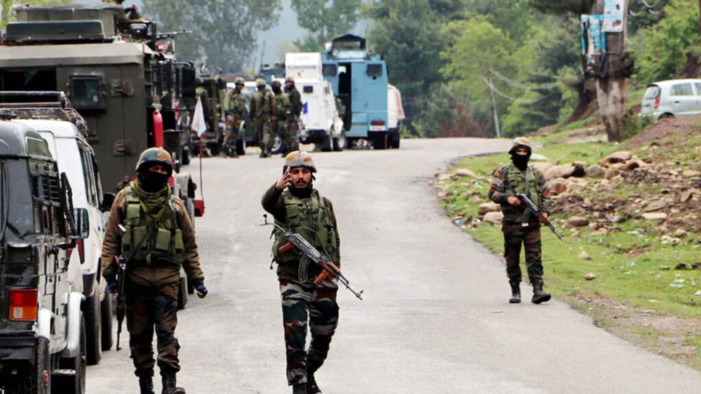 জম্মু-কাশ্মিরে সন্ত্রাসী হামলা, চিকিৎসকসহ নিহত ৭