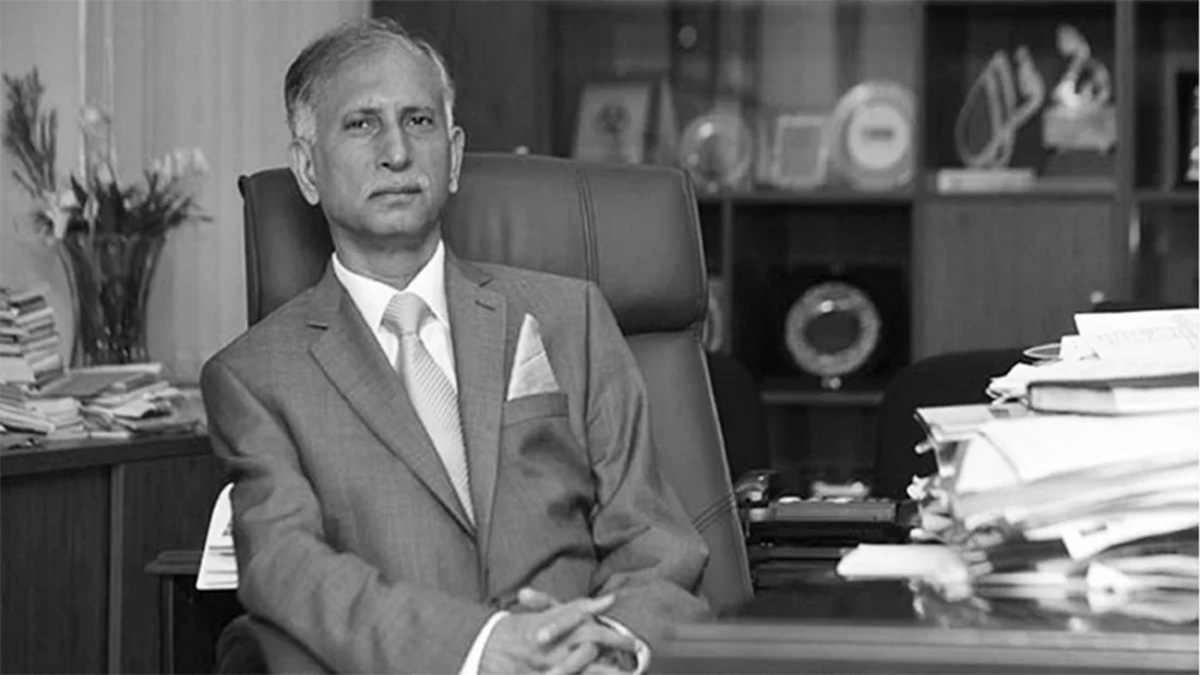 সাবেক উপাচার্য আরেফিন সিদ্দিকের জানাজা অনুষ্ঠিত