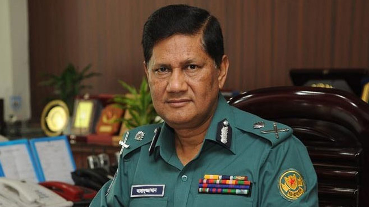 সাবেক ডিএমপি কমিশনার আছাদুজ্জামান মিয়া গ্রেফতার
