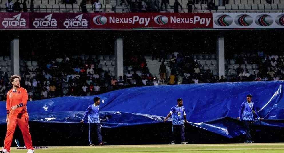 বৃষ্টিতে ভেসে গেল বাংলাদেশের ম্যাচ