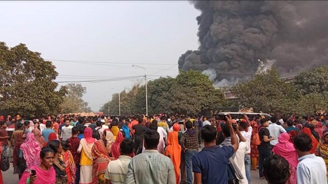মোংলা ইপিজেডে আগুন