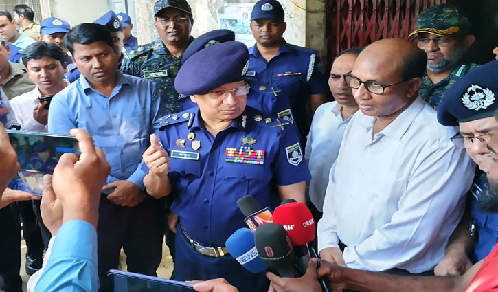 অপহৃত সোনালী ব্যাংকের ম্যানেজারকে উদ্ধারে কাজ চলছে: আইজিপি