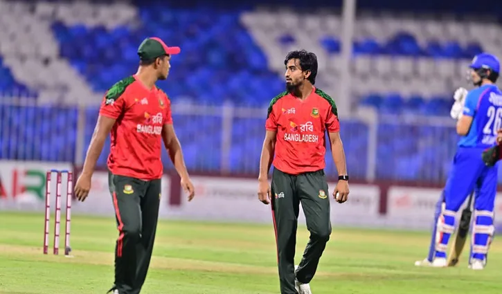 শেষ ম্যাচে ১৪৪ রানের টার্গেট দিল আফগানিস্তান