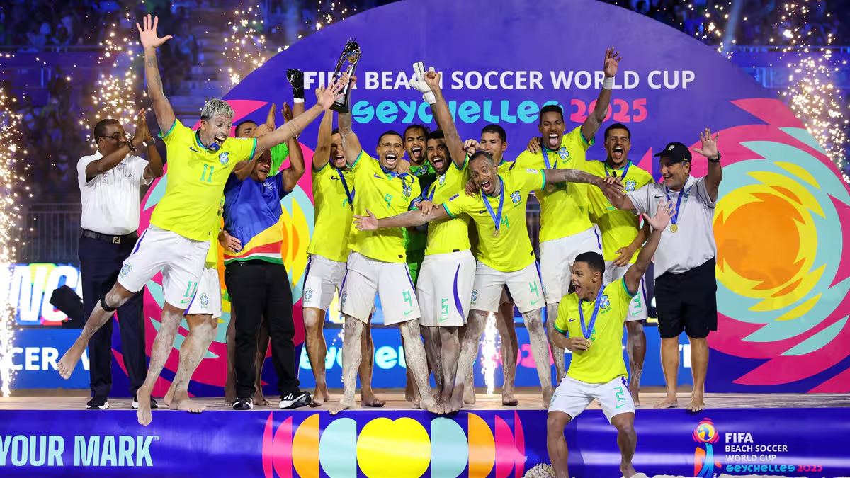 সপ্তমবারের মতো বিচ সকার বিশ্বকাপের চ্যাম্পিয়ন ব্রাজিল