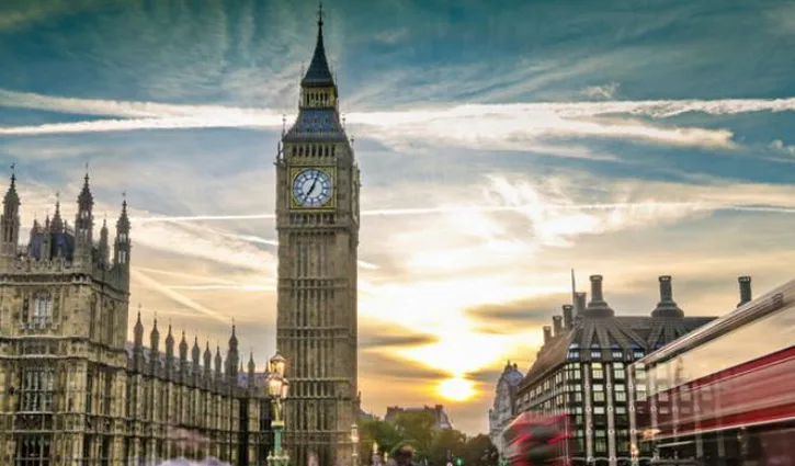 শেখ হাসিনার সঙ্গে সম্পৃক্তরা যুক্তরাজ্যে তাদের সম্পত্তি বিক্রি করে ফেলছেন