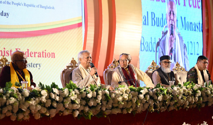 দলমত নির্বিশেষে আমরা সবাই এক পরিবার: প্রধান উপদেষ্টা