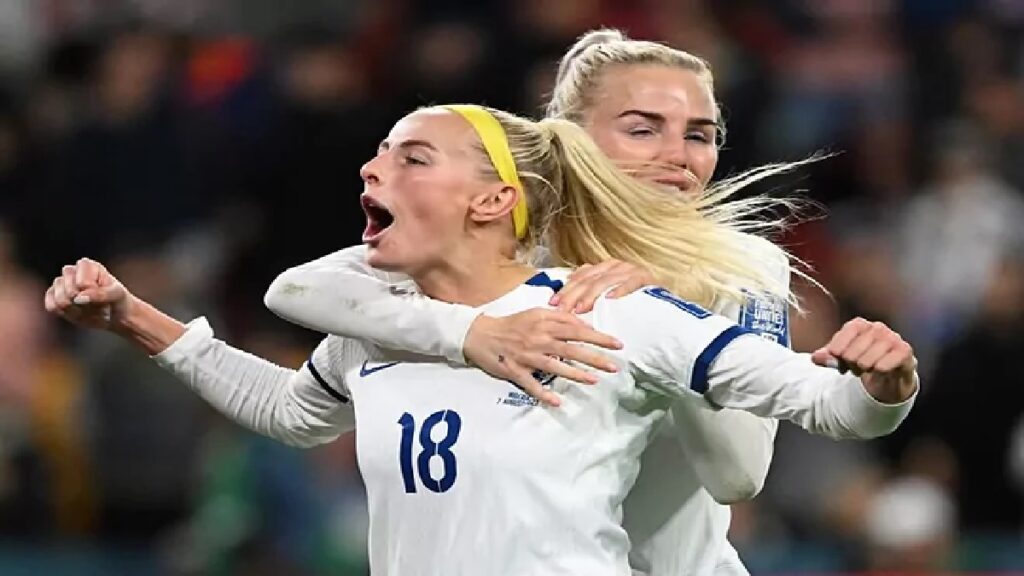 সবচেয়ে দ্রুতগতির পেনাল্টির রেকর্ড ক্লো কেলির