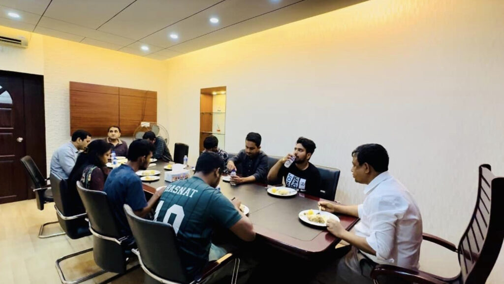 সমন্বয়কদের খাইয়ে ছবি প্রকাশ জাতির সঙ্গে মশকরা: হাইকোর্ট