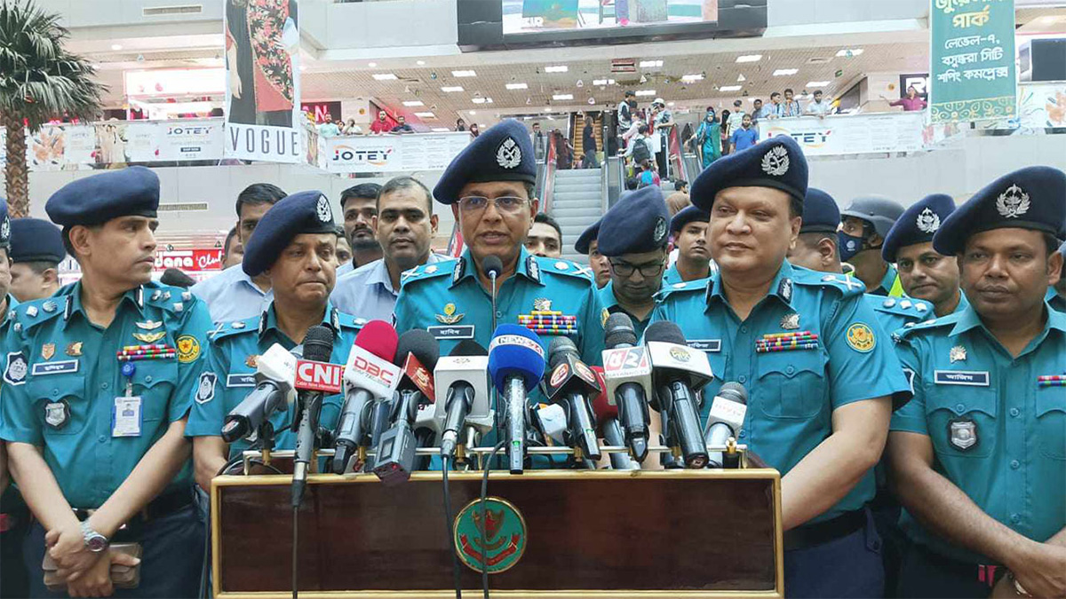 এখন আর আগের মতো ছিনতাই হয় না: ডিএমপি কমিশনার