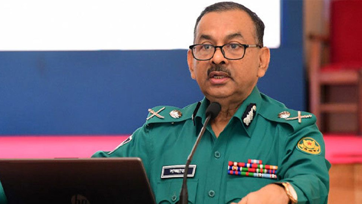 যত্রতত্র কোরবানির পশু লোড-আনলোড করা যাবে না : ডিএমপি কমিশনার