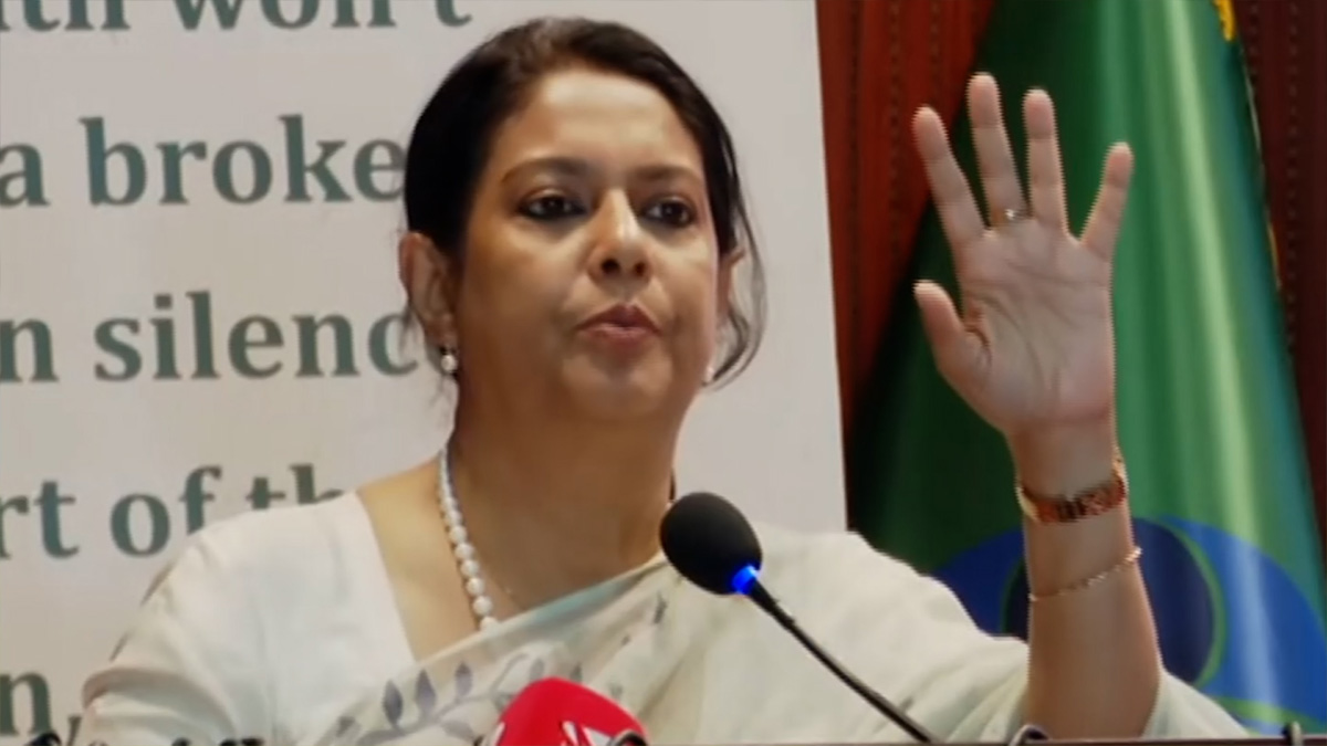 প্রকৃতিকে মাঝখানে রেখে উন্নয়ন কর্মকাণ্ড করতে হবে: পরিবেশ উপদেষ্টা