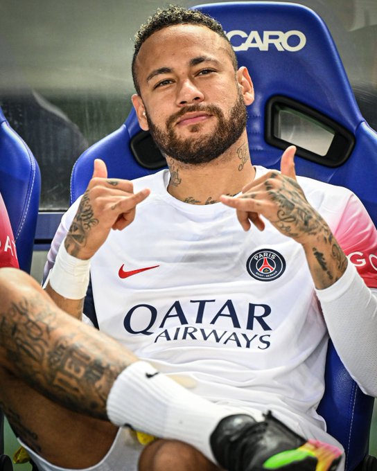 পিএসজি ছাড়তে চান নেইমার