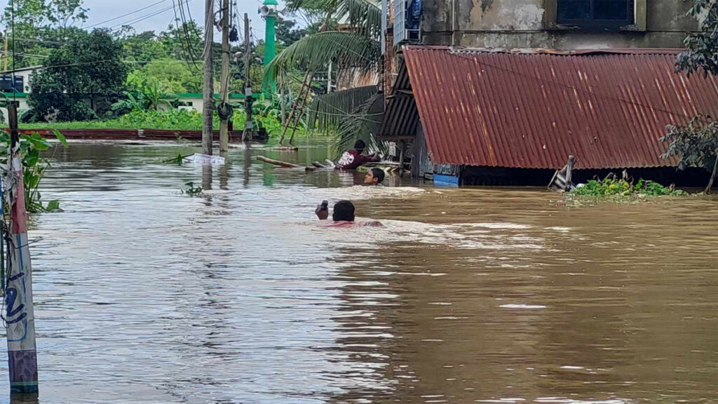 ৩ জেলায় বন্যা পরিস্থিতির উন্নতি, প্রাণহানি বেড়ে ৫৪