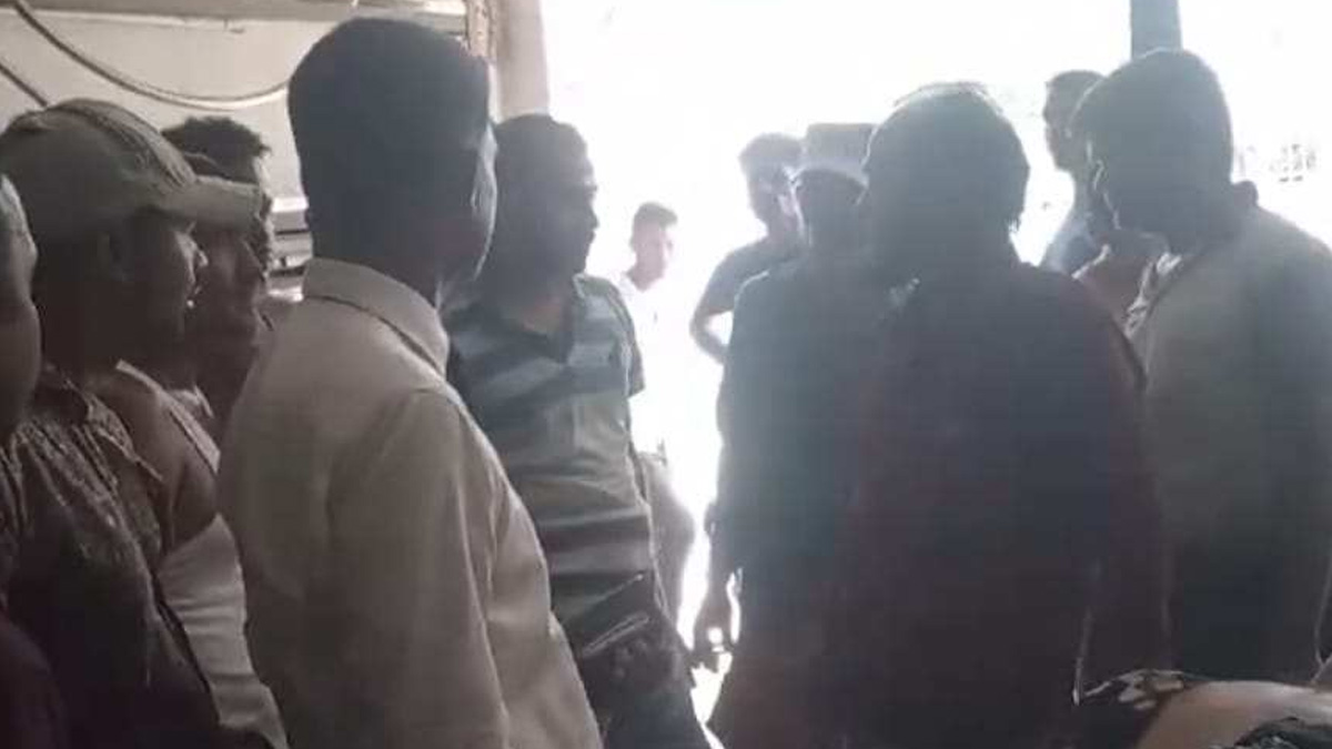 শরীয়তপুরে হিটস্ট্রোকে অটোরিকশা চালকের মৃত্যু