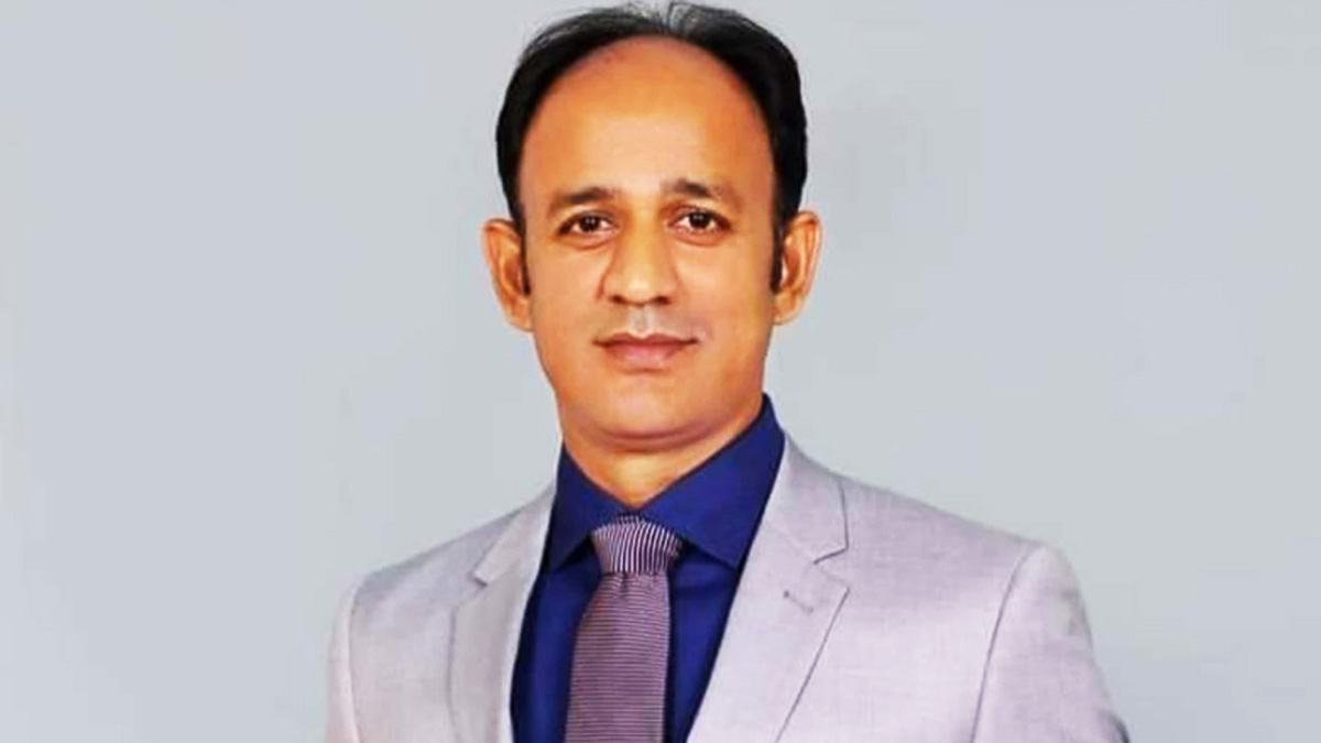 আদালতে নেয়া হয়েছে ব্যারিস্টার সুমনকে, ১০ দিনের রিমান্ড চেয়েছে পুলিশ