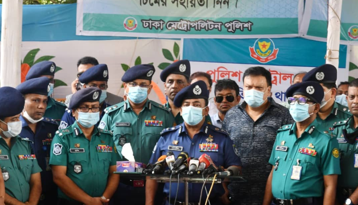 পশু বিক্রির টাকা পরিবহনে প্রয়োজনে পুলিশের সহযোগিতা নিন : আইজিপি