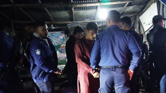 চাঁদা নিয়ে মারধর, ‘বঙ্গবন্ধু সৈনিক লীগ’ সভাপতি আটক