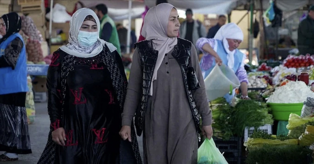 তাজিকিস্তানে হিজাব নিষিদ্ধ, বাতিল ঈদের ছুটিও