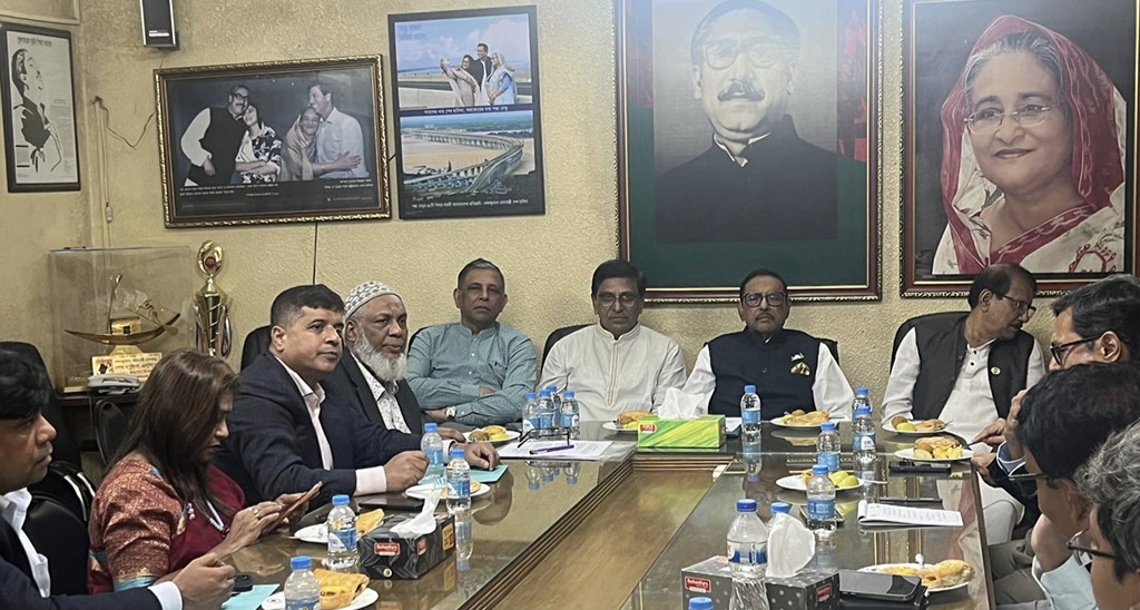 ওবায়দুল কাদেরের সঙ্গে বৈঠকে বিশ্ববিদ্যালয় শিক্ষকরা 