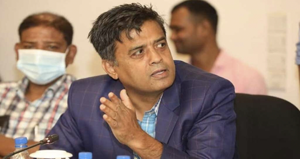 নারী ফুটবলারদের জন্য দ্রুতই সুখবর আসছে: শফিকুল আলম