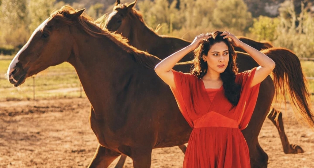 ভক্তদের ডাকে সাড়া দিয়ে যা বললেন মেহজাবীন