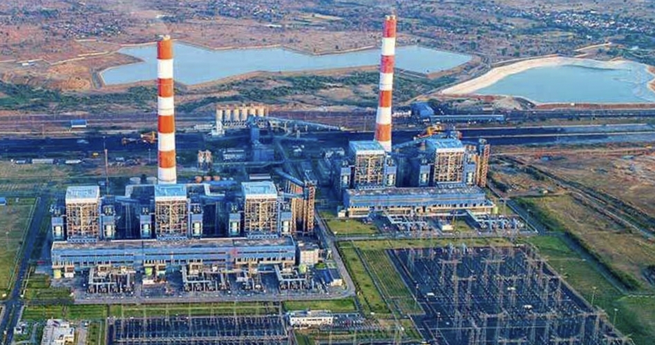 বাংলাদেশে বিদ্যুৎ সরবরাহ ৪০ শতাংশের নিচে নামিয়ে আনল আদানি