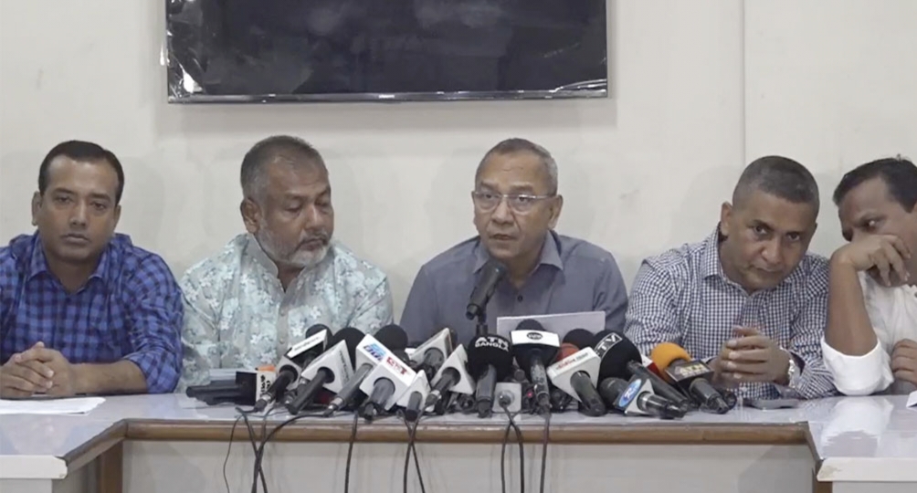 আগরতলা অভিমুখে বিএনপির ৩ সংগঠনের লংমার্চ বুধবার 