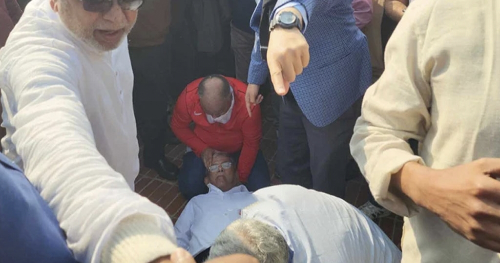 স্মৃতিসৌধে গিয়ে হঠাৎ অসুস্থ মির্জা ফখরুল, নেওয়া হলো সিএমএইচে