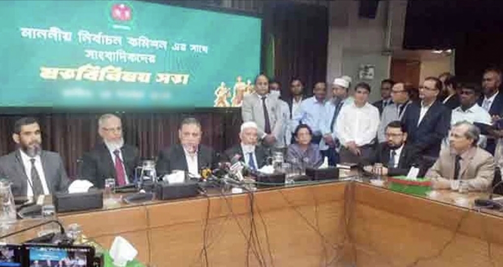প্রধান উপদেষ্টা ঘোষিত সময়ে নির্বাচন করতে প্রস্তুত ইসি