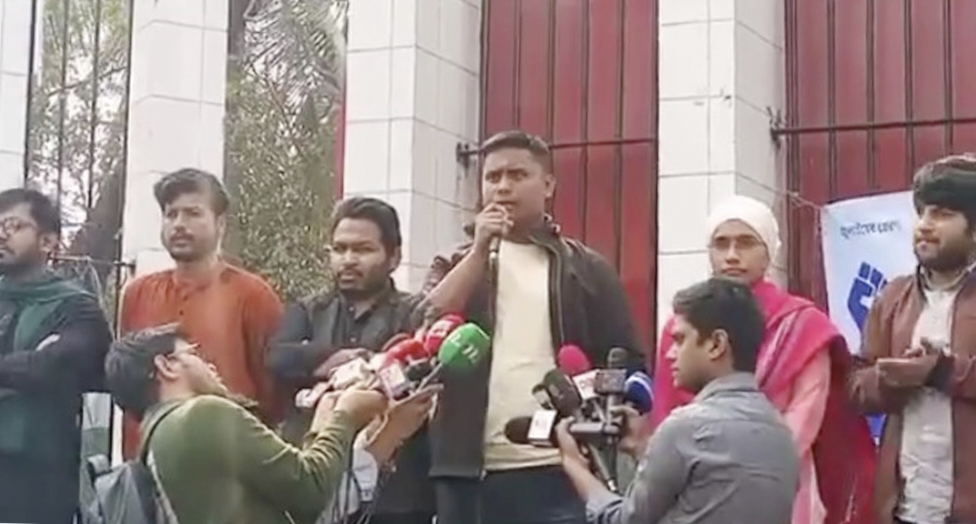 যারাই ফ্যাসিবাদের পক্ষে তরুণরা তাদেরই বিপক্ষে: হাসনাত