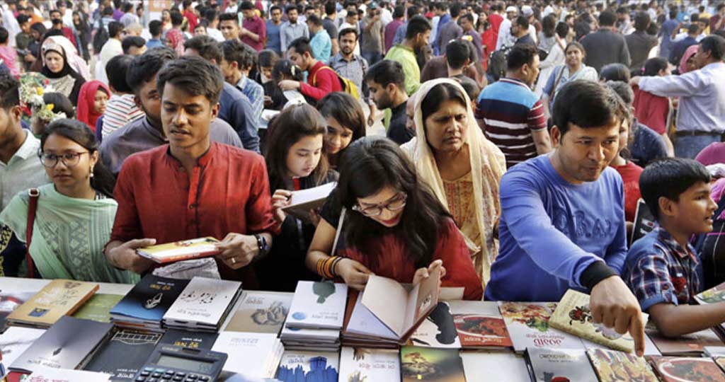 পর্দা উঠল অমর একুশে বইমেলার