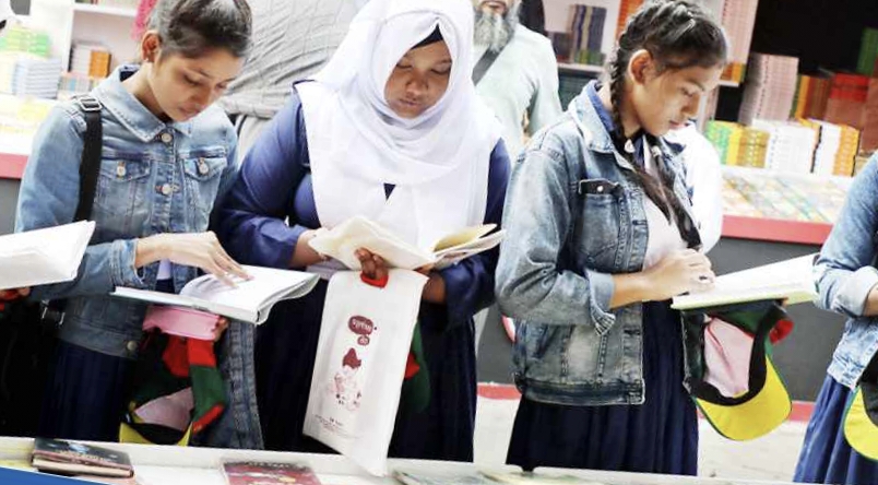 শনিবার বইমেলার সময় পরিবর্তন