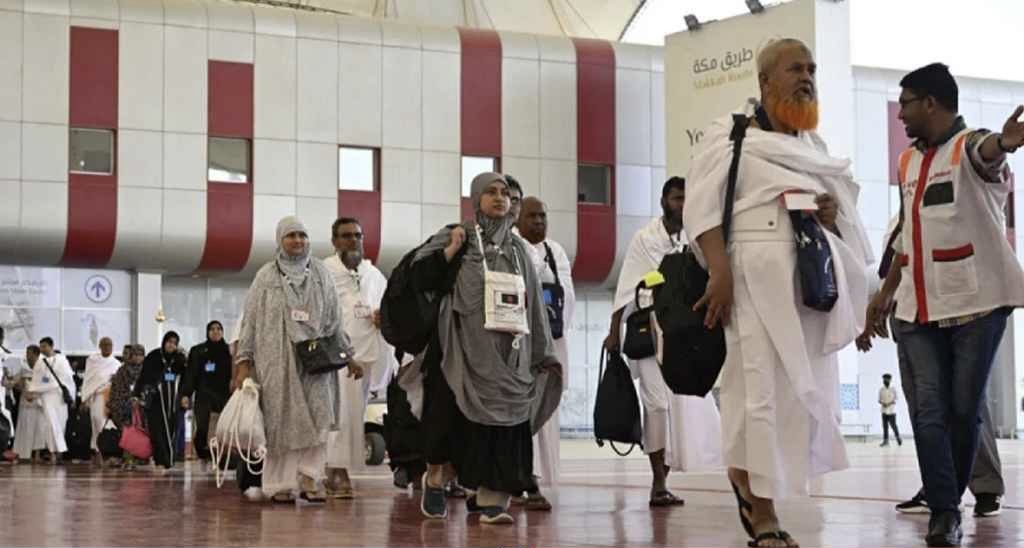 সৌদি পৌঁছেছেন ২২২০৩ হজযাত্রী, আরও একজনের মৃত্যু