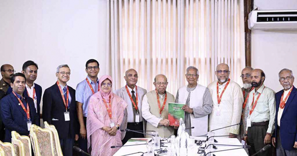 নতুন ৭ আইন প্রণয়নের সুপারিশ স্বাস্থ্য সংস্কার কমিশনের