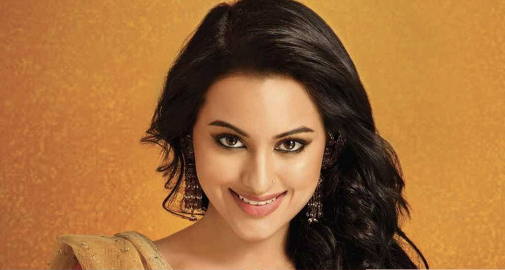 ভারতের মিডিয়াকে ‘সার্কাস’ বললেন সোনাক্ষী