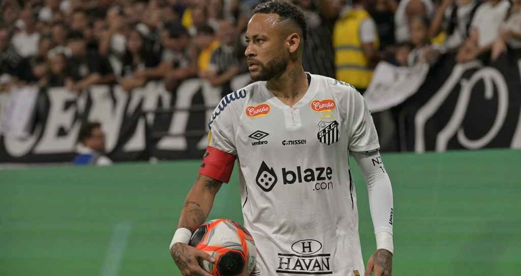 সান্তোসের সঙ্গে নতুন চুক্তিতে নেইমার