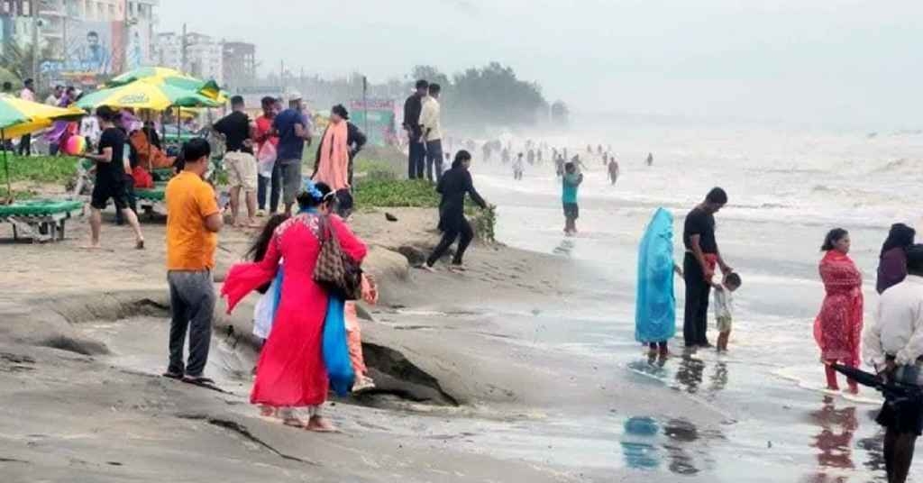 কক্সবাজারে নারী পর্যটকের আপত্তিকর ভিডিও ধারণ, টিকটকার গ্রেপ্তার