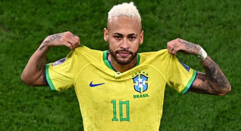 জাতীয় দল থেকে বাদ পড়া নিয়ে চাঞ্চল্যকর তথ্য দিলেন নেইমার