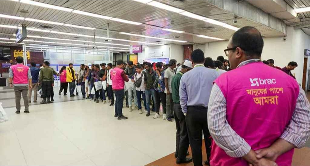 কিরগিজস্তান থেকে দেশে ফিরলেন ১৮০ বাংলাদেশি