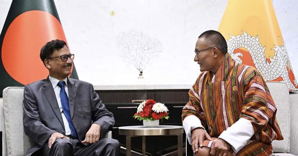 ভুটা‌নের প্রধানমন্ত্রীর স‌ঙ্গে পররাষ্ট্র উপ‌দেষ্টার সাক্ষাৎ
