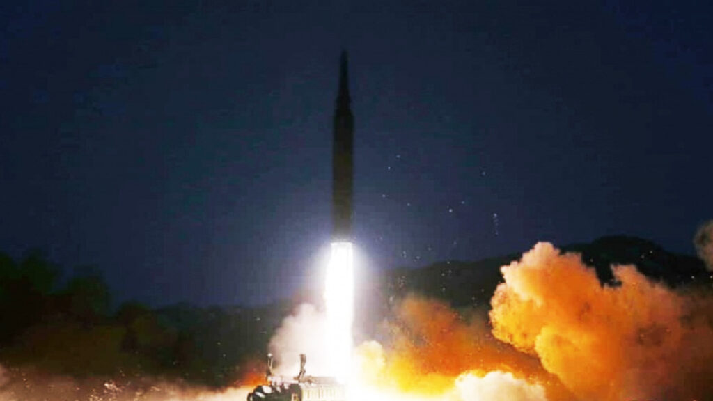 ইসরায়েলের সব জ্বালানি স্থাপনা ধ্বংসের হুমকি দিল ইরান