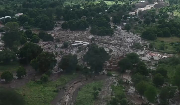 কেনিয়ায় ভূমিধসে নিহত ২১, নিখোঁজ ৩০