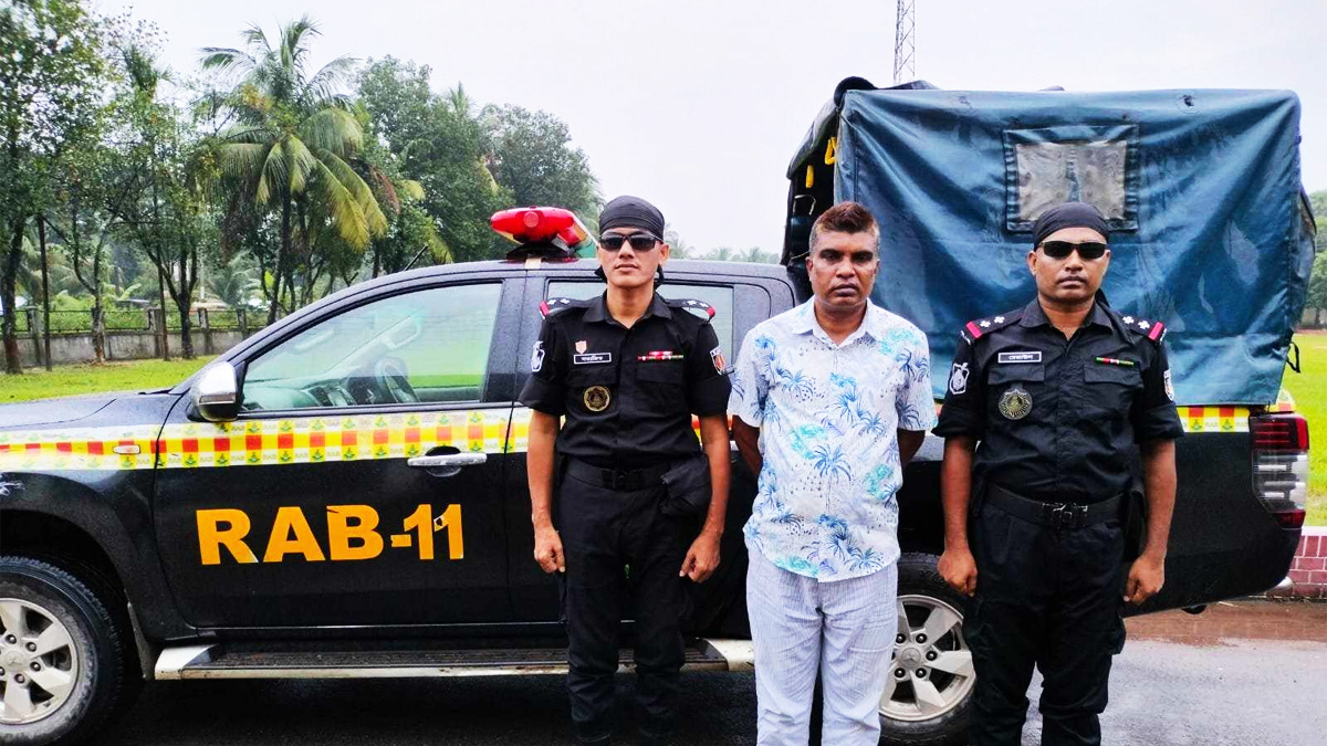 লক্ষ্মীপুরে হত্যা মামলায় ইউপি চেয়ারম্যান জাবেদ গ্রেফতার