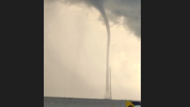 মেঘনার পানি আকাশে উঠার ভিডিও ভাইরাল