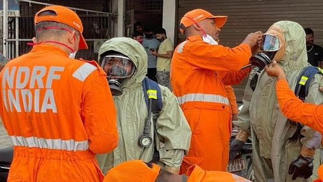 গ্যাস লিক হয়ে ১১ জনের মৃত্যু, অসুস্থ আরও ১১